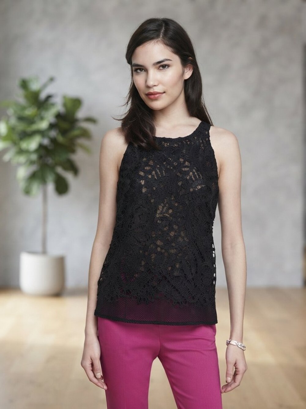 New Express Women Black Lace Crochet Sleeveless Top Small